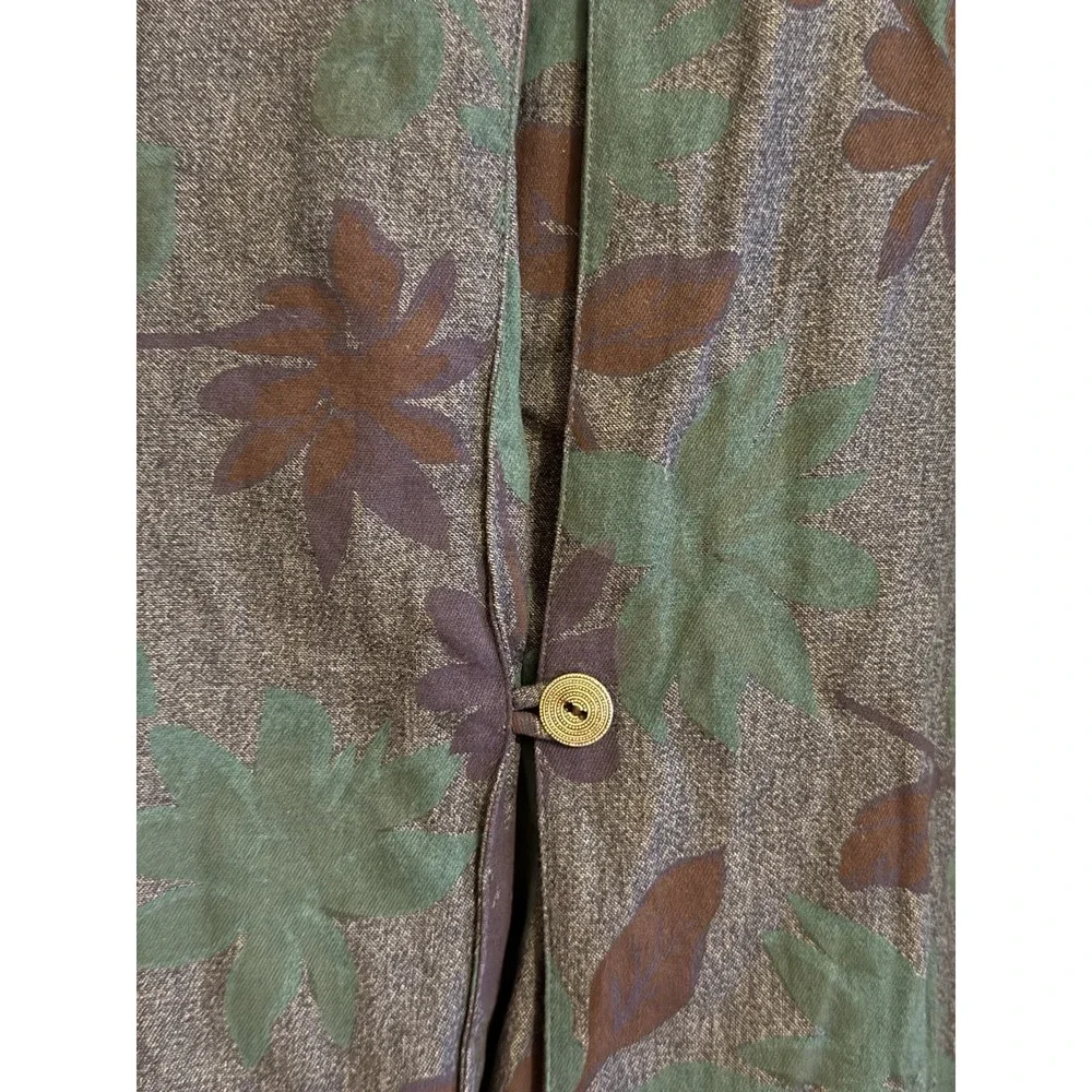 Coldwater Creek Womens Floral Denim Shirt Long Sleeve Button Down Top Size Med.